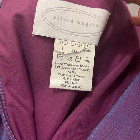 Vintage Iridescent Purple beaded Prom dress - Picture 7 of 8